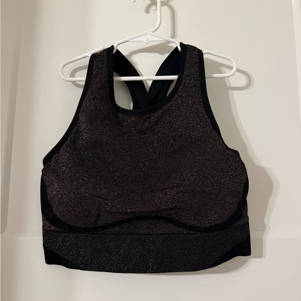 Shimmer High-Neck Sports Bra - Picture 4 of 4